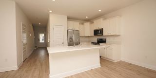 * MOVE IN SPECIAL *Newer Townhome in Destin Gallery 12