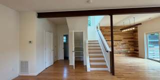1500 Meridian Street - Modern Industrial Retreat in the Heart of Charlottesville! Gallery 11