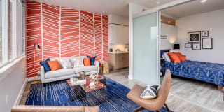 Mark on 8th Gallery 37