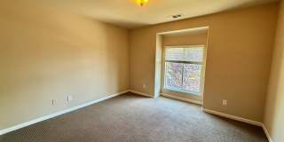 Charming 4 Bedroom Home in Springlake Gallery 19