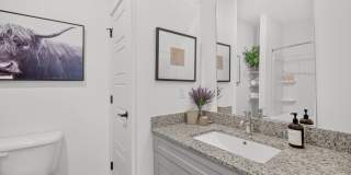 Farmhouse Luxury Apartments Gallery 17