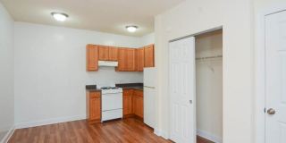 1740 Humboldt Blvd. Gallery 10