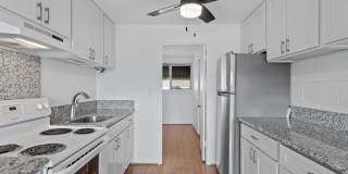 Charming Pualei Circle 1BR Condo with Parking, Pool & Utilities Included Gallery 13