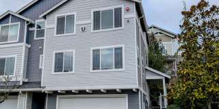 North Lynnwood 3 bdrm with Bonus/Media Room Gallery 1