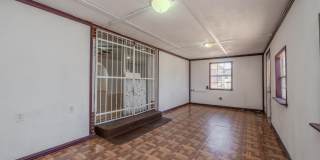2725 DEVON ROAD Gallery 37