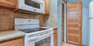 1 Bedroom 1 Bath Condo - Wilshire And NW Expressway Gallery 19