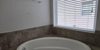 Gorgeous 4-Bedroom, 3-Bathroom Home in Providence Gallery 24