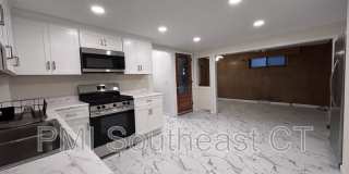 121 Shaw St Gallery 1