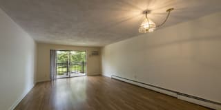 Hamilton Place Gallery 8