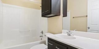 1907 South 17th Street Gallery 9