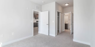 Radiant Fairfax Ridge Apartments Gallery 25