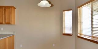 3 bed 2 bath rancher with office Gallery 15
