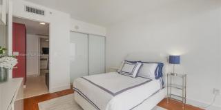 18671 Collins Ave Gallery 20