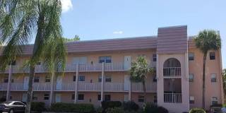 ***NORTH NAPLES***FIRST FLOOR*** 2 BEDS/2 BATHS***ANNUAL RENTAL*** Gallery 1