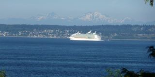 This gorgeous Bainbridge home is available with flexible lease terms starting July 10th Gallery 7