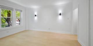 5038-5041 North Sheridan Rd. Gallery 1