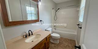 Spacious 3 Bed, 2.5 Bath Home with Finished Basement & Fenced Yard. Gallery 15
