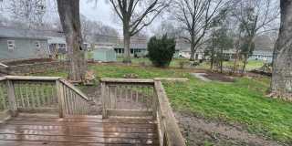 3 bedroom 1.5 Bathroom with a Large Backyard and Basement Gallery 1