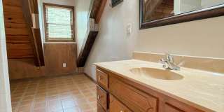 Red Bank home with Huge Garage minutes to Downtown Chattanooga! Gallery 16