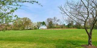 12 WINDERMERE WAY Gallery 38
