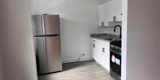 Laurel 332 Gallery 2