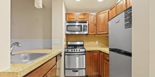 1141 Washington Gallery 3