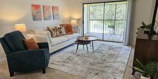Seasonal Short-Term 2 Bedroom 2 Bathroom 2nd Floor Condo in Estancias of Capri Isles! Gallery 10