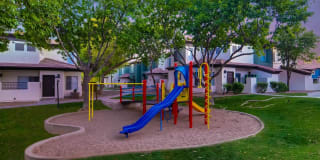 Verano Townhomes Gallery 24