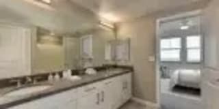 Pearl Creek Apartments Gallery 42