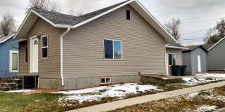 2 Bedroom 2 Bathroom Home On A Corner Lot For Rent With A Multi Use Room Gallery 1