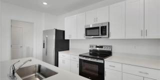 19550 Fairhill Ct Gallery 13