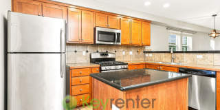 Elegant Three Bedroom Home with Office and Balcony Gallery 3
