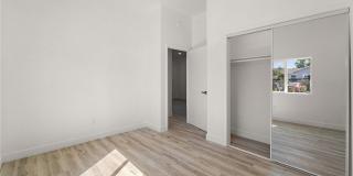 10730 Strathern Gallery 16
