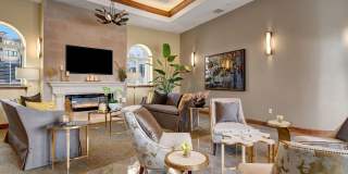La Bella Vita Gallery 21