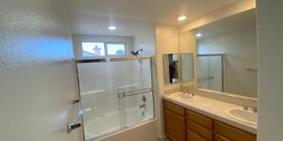 Luxurious 5-Bedroom, 3-Bath Oasis in Prime North Hills! Gallery 8