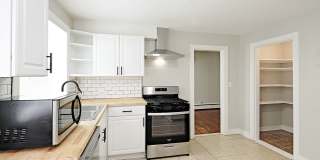 Student + Pet-Friendly Duplex in Fry’s Spring Gallery 1