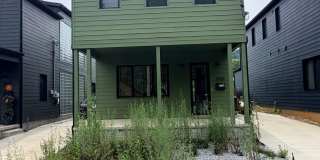 Contemporary Modern Living in North Knoxville! 37917 - 3 Bedroom, 2.5 Bath Stunning 2-story Contemporary Home - Contact Lisa Vineyard and Shannon Russell (865) 216-9334 Gallery 1