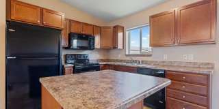 Whispering Woods Commons Gallery 1