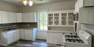4 Bed 2 Bath Single Family Home in Wausau Gallery 6