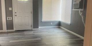 Cozy 1bd/1bth Apartment Available! Cozy 1bd/1bth Apartment Available! Gallery 1