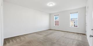 43849 KINGSTON STATION Terrace Gallery 21