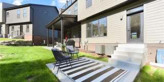 Radiant 3 bed, 2.5 bath home in Peters Township available August 15! Gallery 9