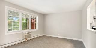 The Hinsdale Apartment Homes Gallery 29