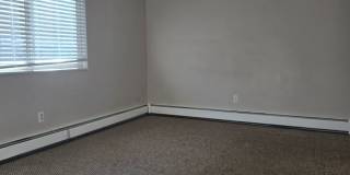 Cute end unit townhome 3-bedroom 2 baths in Thornton. Gallery 12
