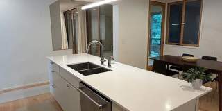 Spacious Pet-Friendly 4BR Home Near Downtown & UVA Gallery 6