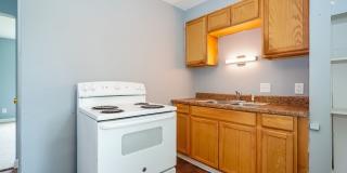 Nice 2 Bed 1 Bath Single Family Home! Gallery 7