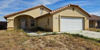 Charming 3-Bedroom, 2-Bath Home with Spacious Layout & Cozy Features Gallery 1