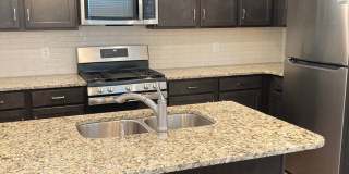 New 3 Bedroom Townhome! Gallery 6