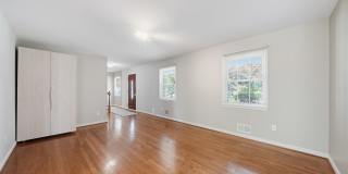 16818 BRIARDALE Road Gallery 8
