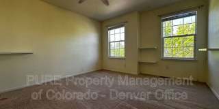5368 Owens Street Gallery 12